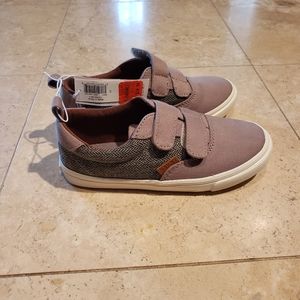 Old Navy Gray Shoes - 11T